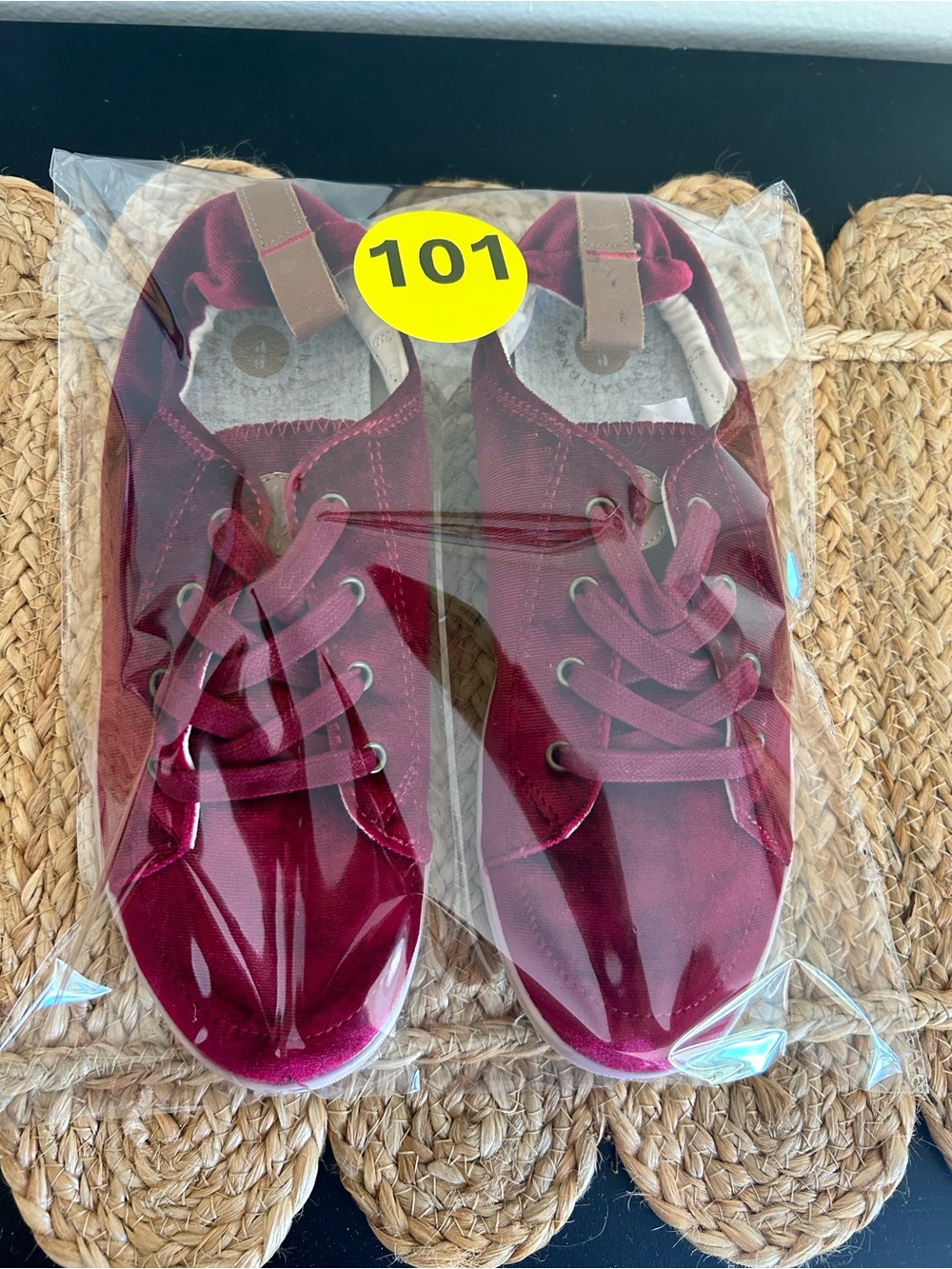 Revitalign Santa Clara Betta Burgundy Velvet Sneakers Women’s Size 9 #101 - Picture 10 of 10